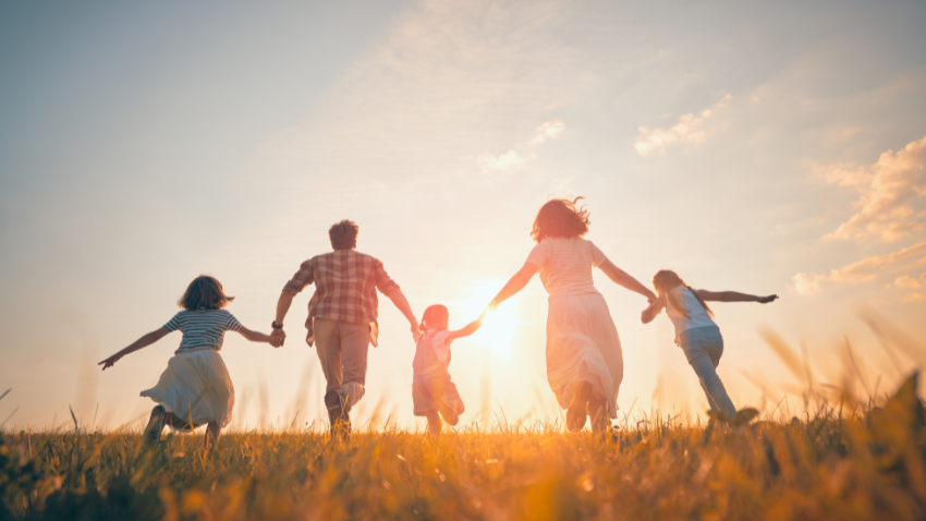 Family Counseling: Strengthening Bonds and Communication